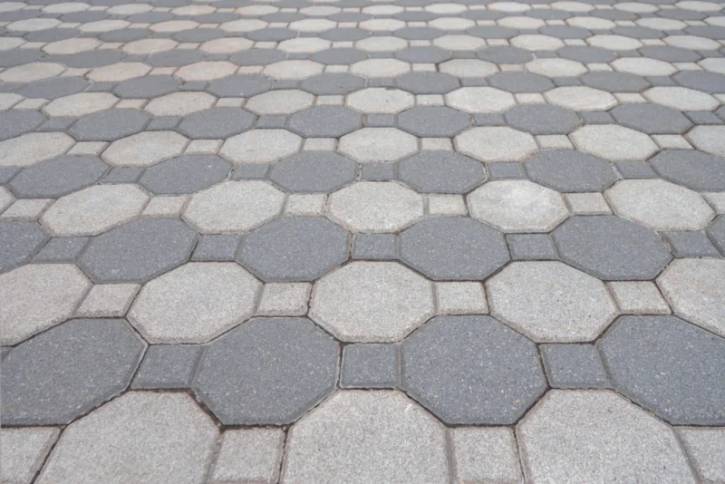 Harga paving hexagonal per m2 mutu K250 dan K300 untuk jalan dan parkiran