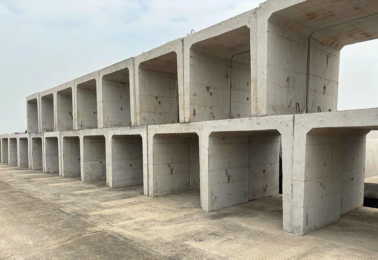 Harga U Ditch beton pracetak untuk proyek drainase skala besar